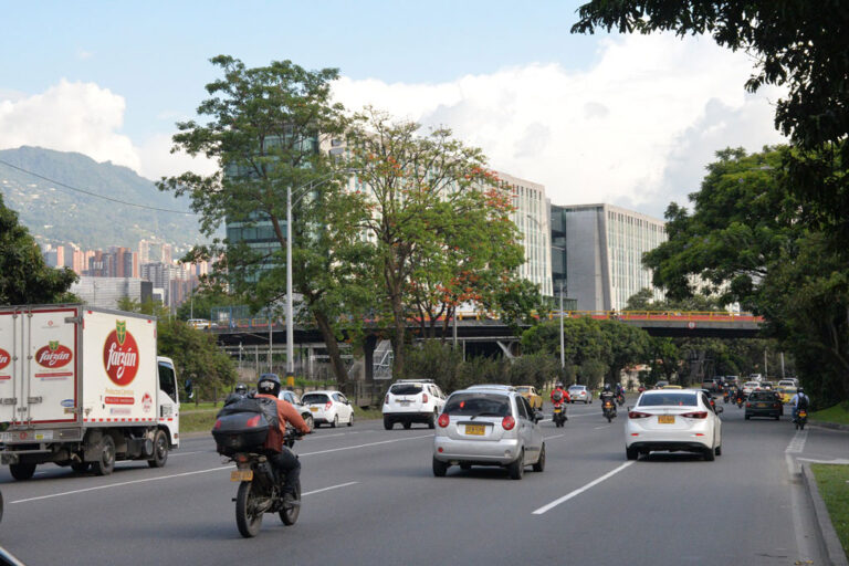 Pico y Placa en Caldas: Guia Completo para Motoristas y Propietarios de Vehículos