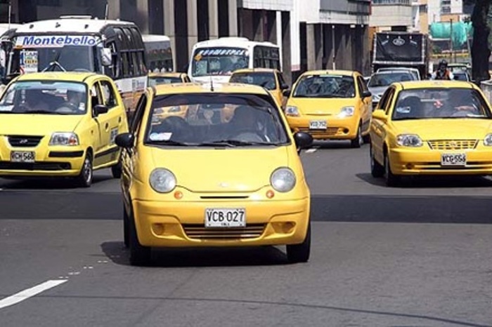 Sistema de Rotación Pico y Placa Taxi